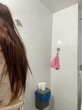 Emxinhka1 online show from April 25, 2026, 4:04 am