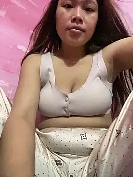 Emxinhka1 online show from May 23, 2026, 7:07 pm