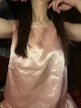 uyensexy online show from February 16, 2026, 4:47 pm