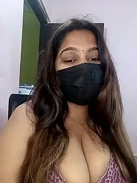 Aliya Hott online show from April 29, 2026, 5:22 am