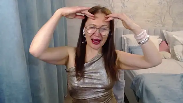 MarinaOnebest online show from April 19, 2026, 8:35 am