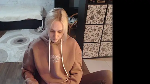 Snapshot of Your_guilty_pleasure1 chatting on February 11, 2026, 4:34 pm Your guilty pleasure1 online show from February 11, 2026, 4:34 pm