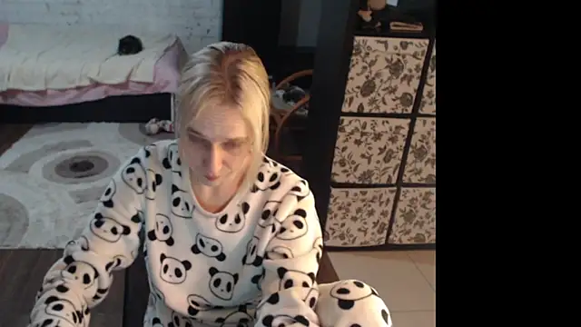 Snapshot of Your_guilty_pleasure1 chatting on February 14, 2026, 10:50 pm Your guilty pleasure1 online show from February 14, 2026, 10:50 pm