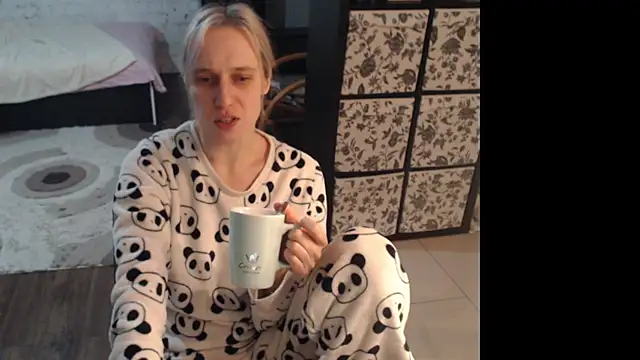 Snapshot of Your_guilty_pleasure1 chatting on February 19, 2026, 2:18 am Your guilty pleasure1 online show from February 19, 2026, 2:18 am