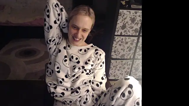 Snapshot of Your_guilty_pleasure1 chatting on February 20, 2026, 2:19 am Your guilty pleasure1 online show from February 20, 2026, 2:19 am