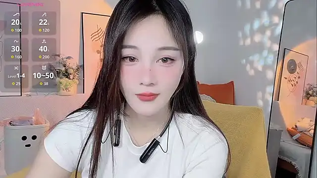 Lisa-295188 online show from March 17, 2026, 7:01 am