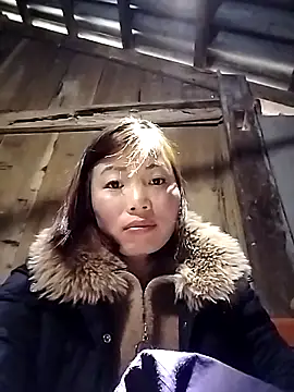 Snapshot of Ella-aa chatting on February 2, 2026, 4:55 am Ella-aa online show from February 2, 2026, 4:55 am