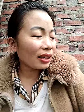 Snapshot of Ella-aa chatting on February 24, 2026, 8:01 am Ella-aa online show from February 24, 2026, 8:01 am