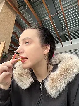 Snapshot of MiaTee chatting on March 3, 2026, 4:18 am MiaTee online show from March 3, 2026, 4:18 am