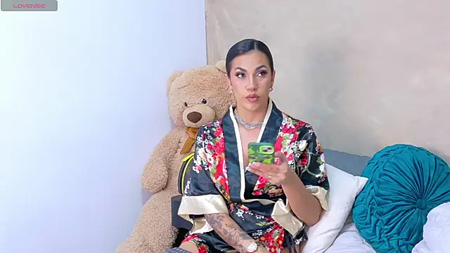 AndiVasquez online show from February 26, 2026, 4:11 am