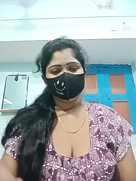 lovely dolly1 online show from June 10, 2026, 2:01 am