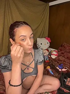 heluvsbabii online show from May 3, 2026, 3:12 am