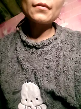 Snapshot of maymay-2000 chatting on February 14, 2026, 11:29 am maymay-2000 online show from February 14, 2026, 11:29 am