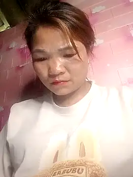 Snapshot of maymay-2000 chatting on February 16, 2026, 8:10 am maymay-2000 online show from February 16, 2026, 8:10 am