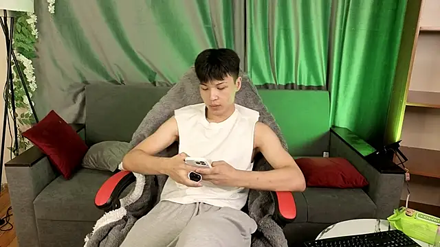 XanneLL online show from February 15, 2026, 1:52 pm