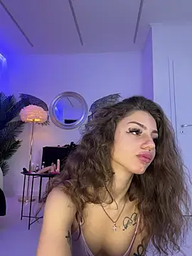 AnnastasiaJune online show from February 8, 2026, 7:01 am