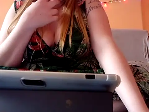 Snapshot of trixye21 chatting on February 23, 2026, 8:55 am trixye21 online show from February 23, 2026, 8:55 am