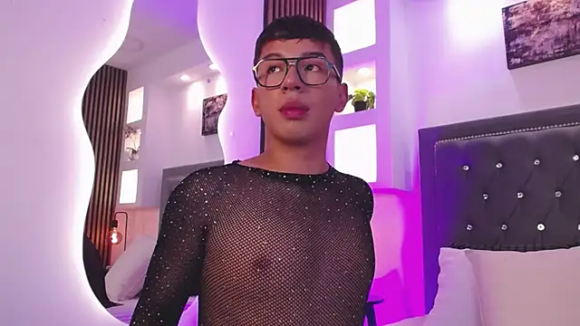 Snapshot of Fancy_Vixen chatting on February 20, 2026, 3:36 am Fancy Vixen online show from February 20, 2026, 3:36 am