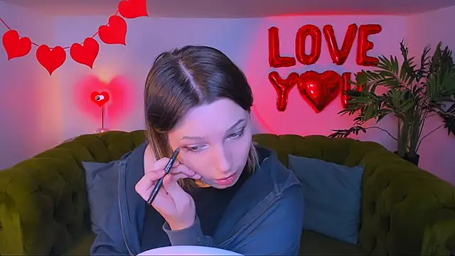 Snapshot of meowseduce chatting on February 11, 2026, 1:38 pm meowseduce online show from February 11, 2026, 1:38 pm