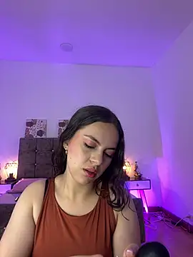 Annie bonnie  online show from April 9, 2026, 11:37 am