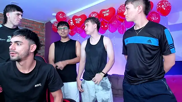 Snapshot of Bad_Boys777 chatting on February 18, 2026, 9:55 pm Bad Boys777 online show from February 18, 2026, 9:55 pm