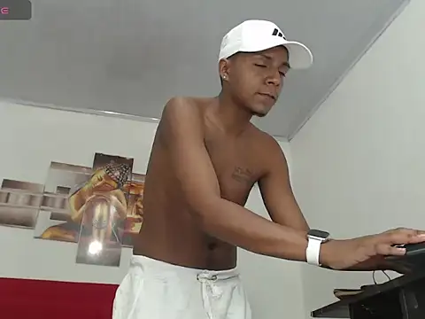 hotboyluxe online show from February 11, 2026, 6:13 pm