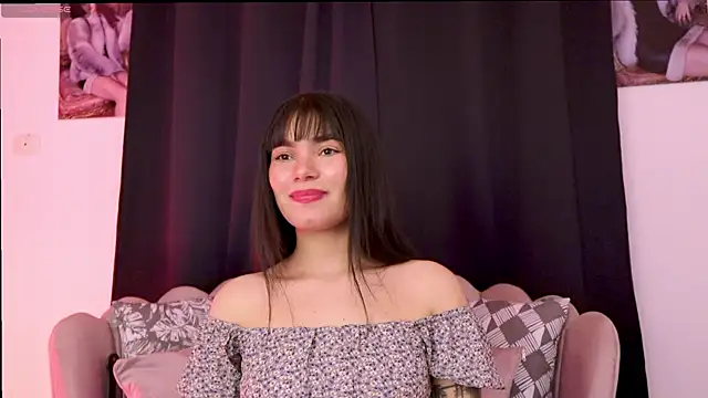 dakotacollins  online show from March 16, 2026, 6:17 am