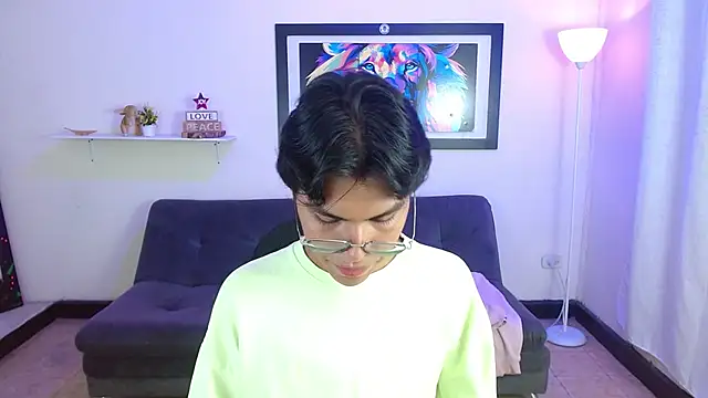 Maecum18 online show from February 25, 2026, 8:51 pm