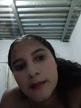 LiaRose- online show from May 13, 2026, 1:36 am