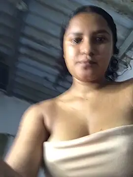 LiaRose- online show from May 19, 2026, 3:07 pm