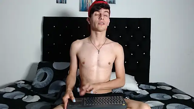 axxxel twink online show from February 9, 2026, 1:53 am