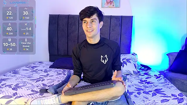 axxxel twink online show from June 4, 2026, 3:34 am