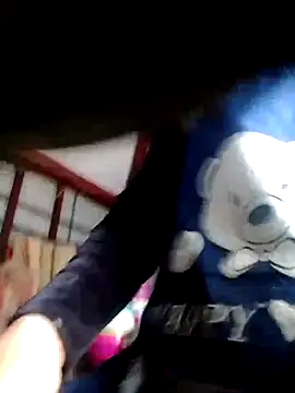 YIYI-502 online show from February 9, 2026, 5:44 am