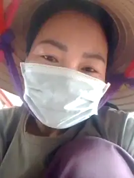 YIYI-502 online show from February 28, 2026, 6:36 am