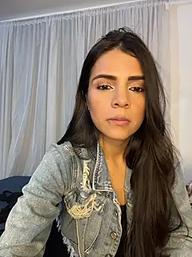 EvaMiranda online show from February 2, 2026, 4:55 am