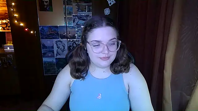 Teasing Dora online show from February 3, 2026, 1:48 am