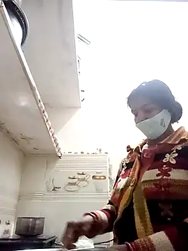 punamji sexe online show from February 4, 2026, 3:12 am