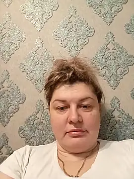 KristinaLowq online show from February 2, 2026, 4:17 pm