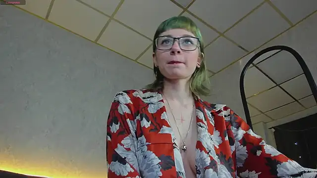 Scarle Whisper online show from February 27, 2026, 1:16 am