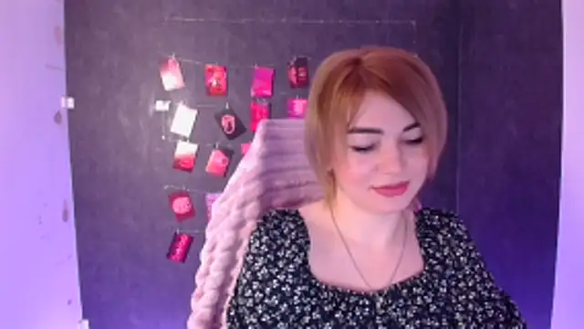 Snapshot of CuttieEmma chatting on February 2, 2026, 6:45 am CuttieEmma online show from February 2, 2026, 6:45 am