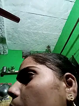 Priyakoli4568 online show from April 23, 2026, 3:58 pm