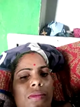 Priyakoli4568 online show from May 3, 2026, 7:36 am