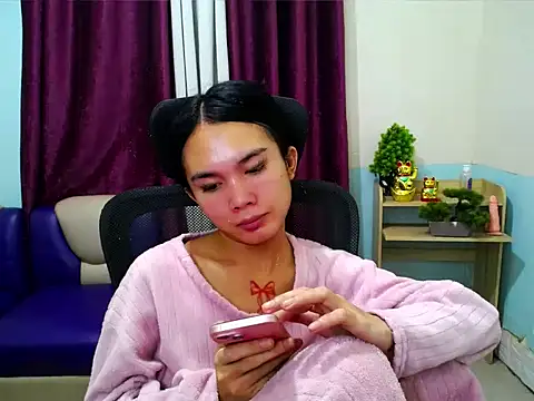 devine goddess online show from April 7, 2026, 4:07 pm