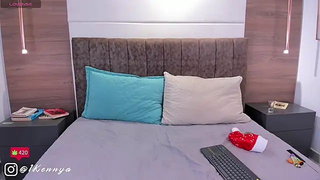 Kennya Rodriguez online show from January 1, 2025, 4:50 am