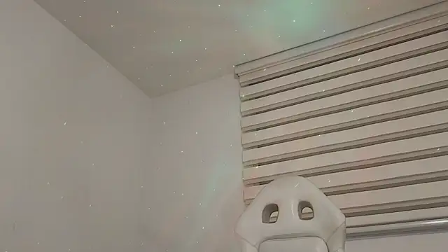 verodeli online show from February 14, 2025, 2:39 am