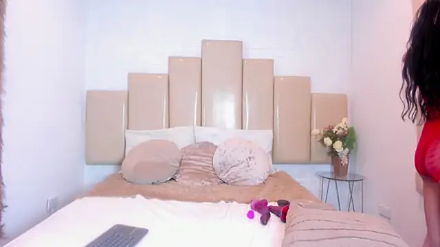 Lara pons online show from April 18, 2026, 1:59 pm