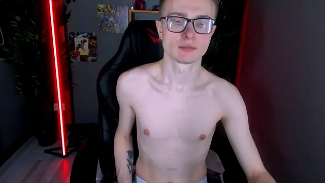 Snapshot of Emmit_Barker chatting on February 4, 2026, 3:29 pm Emmit Barker online show from February 4, 2026, 3:29 pm