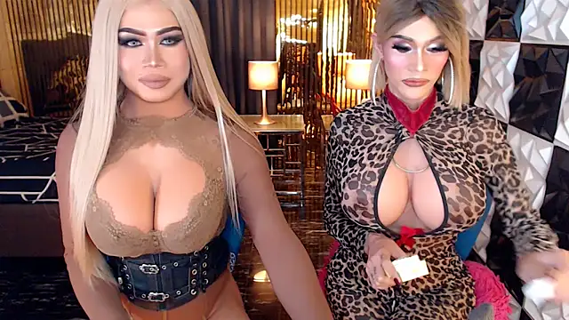 Snapshot of MonstrousCockDiva chatting on March 19, 2026, 7:29 pm MonstrousCockDiva online show from March 19, 2026, 7:29 pm