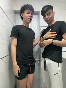 yoursexyjose online show from April 15, 2026, 6:59 pm