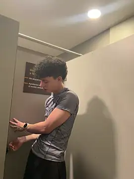 yoursexyjose online show from June 10, 2026, 6:51 pm